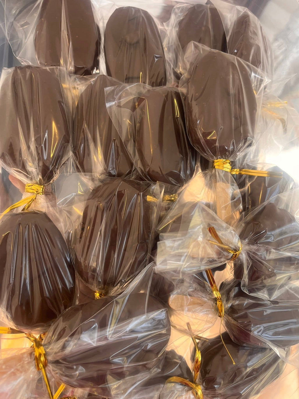 Chocolate Fudge Oreo Cake Popsicles 🍫